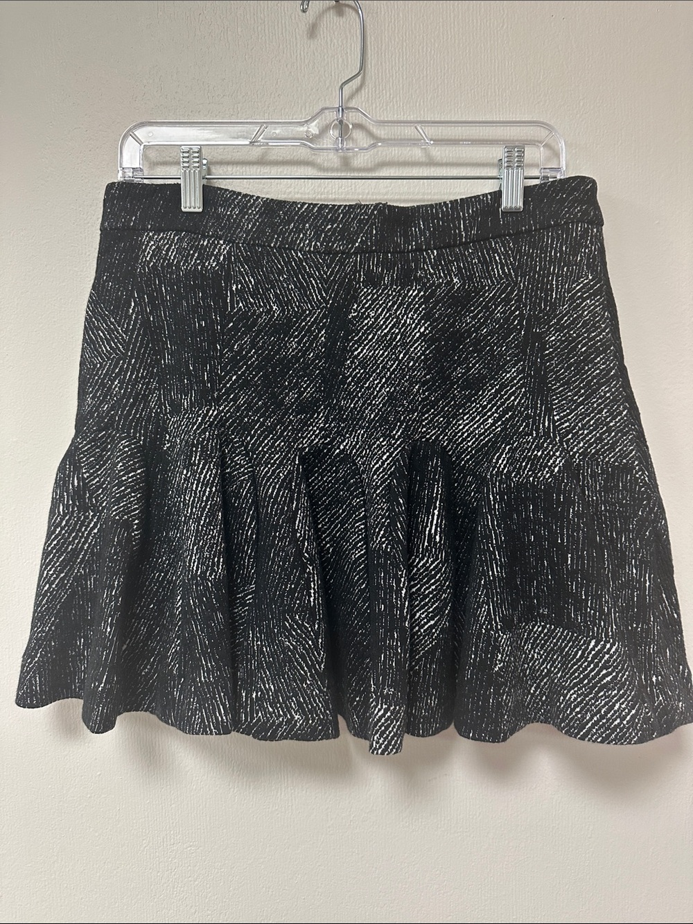 Banana Republic Black & White Patterned Skater Skirt